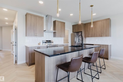8303 Kiriak Loop Sw, Edmonton, AB 