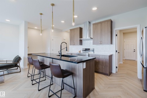 8303 Kiriak Loop Sw, Edmonton, AB 