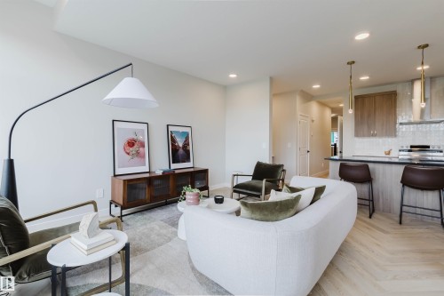 8303 Kiriak Loop Sw, Edmonton, AB 