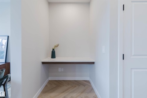 8303 Kiriak Loop Sw, Edmonton, AB 