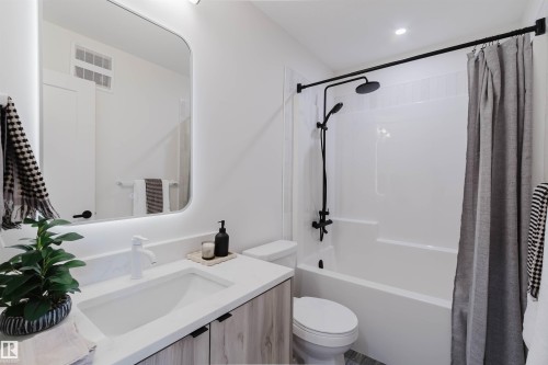 8303 Kiriak Loop Sw, Edmonton, AB 