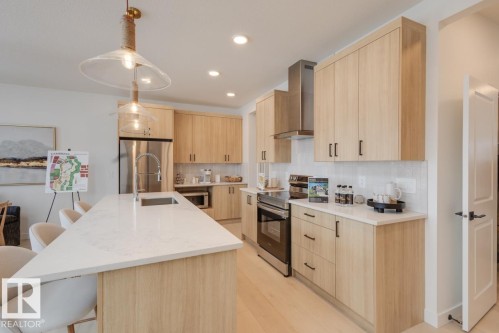 1731 Crossbill Loop Nw, Edmonton, AB 