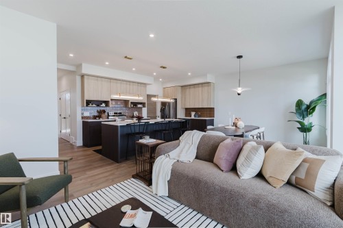 22 Clichy Close, St. Albert, AB 