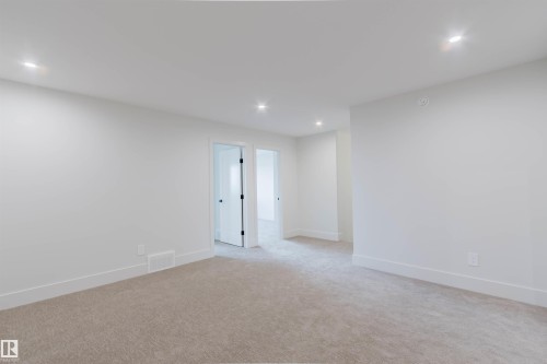 22 Clichy Close, St. Albert, AB 
