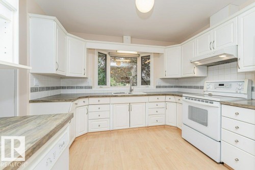 3543 106A Street Nw, Edmonton, AB 
