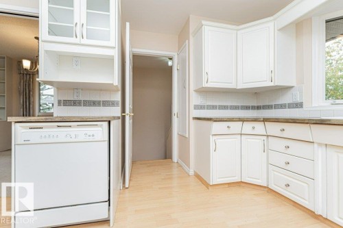3543 106A Street Nw, Edmonton, AB 