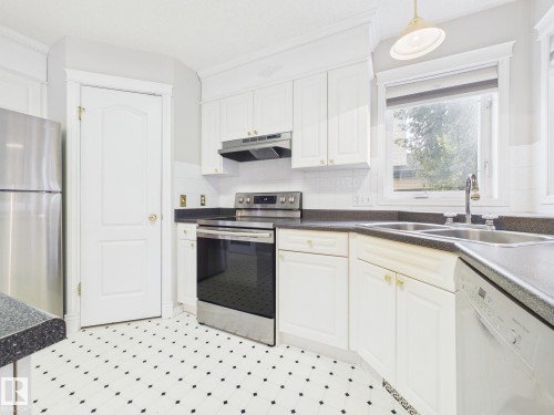 3 Hardcastle Place, St. Albert, AB 