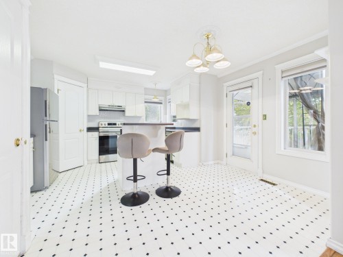 3 Hardcastle Place, St. Albert, AB 
