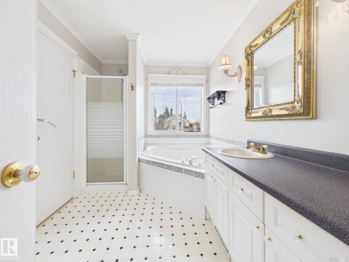 3 Hardcastle Place, St. Albert, AB 