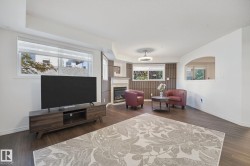#111 182 HADDOW CL NW  Edmonton, AB T6R 2V1