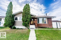 1139 Lakewood Road NW  Edmonton, AB T6K 3A9