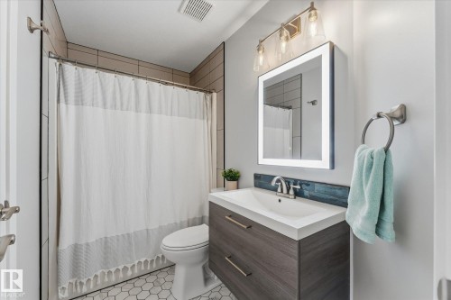 13 Deacon Place, St. Albert, AB 