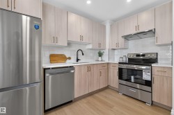 #11 2024 57 ST NW  Edmonton, AB T6L 2Z3