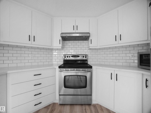 4103 28 Avenue Nw, Edmonton, AB 