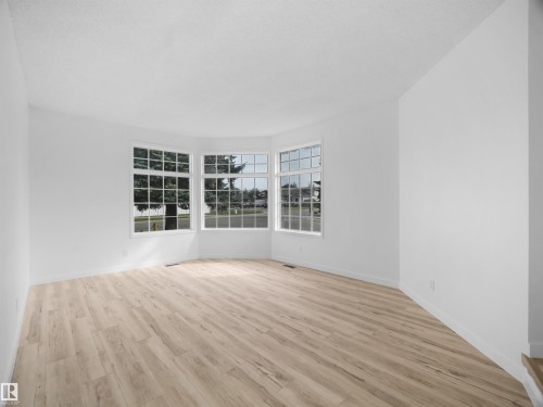 4103 28 Avenue Nw, Edmonton, AB 