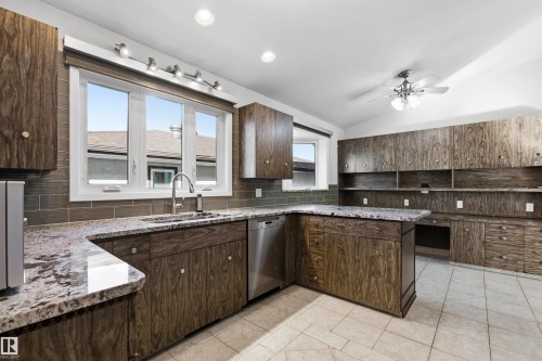 7802 132A Avenue Nw, Edmonton, AB 