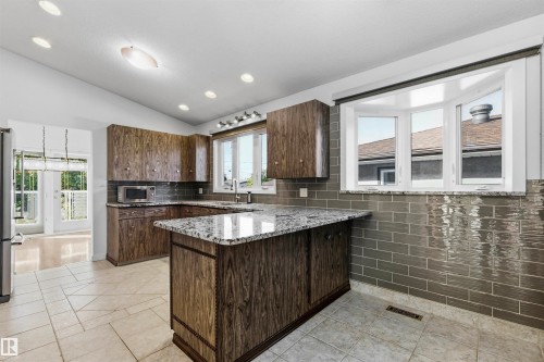 7802 132A Avenue Nw, Edmonton, AB 