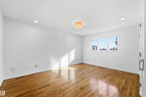7802 132A Avenue Nw, Edmonton, AB 