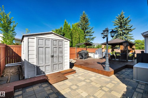 5735 152A Avenue Nw, Edmonton, AB 