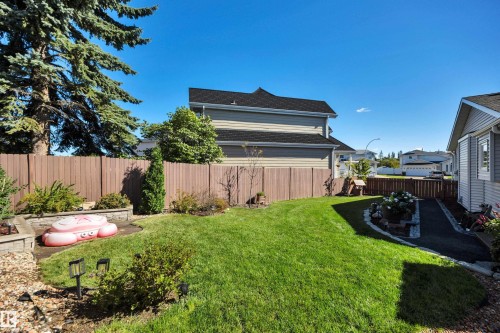 5735 152A Avenue Nw, Edmonton, AB 