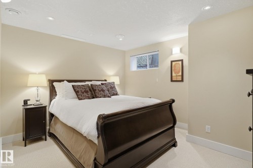 11009 131 Street Nw, Edmonton, AB 