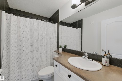 215 Henderson Link, Spruce Grove, AB 