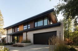 14530 RAVINE Drive NW  Edmonton, AB T5N 3M3