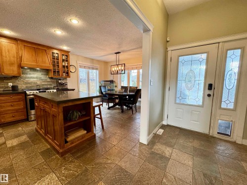 4825 Ada Boulevard Nw, Edmonton, AB 