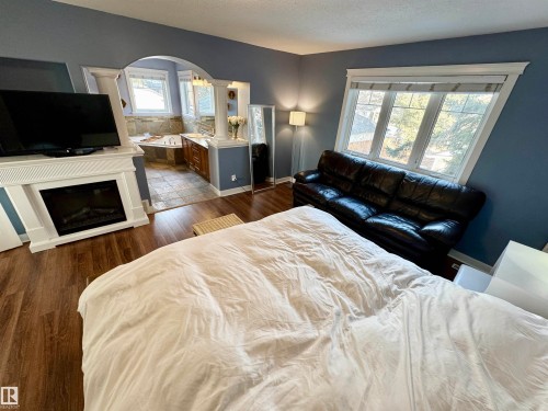 4825 Ada Boulevard Nw, Edmonton, AB 