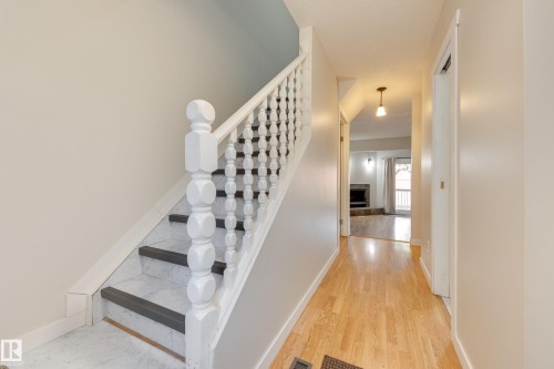 94 Lacombe Point(E), St. Albert, AB 