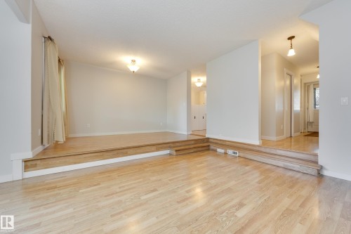 94 Lacombe Point(E), St. Albert, AB 