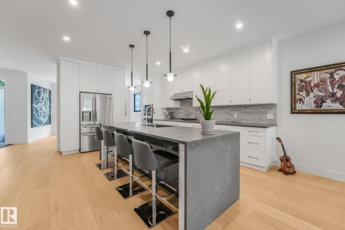 11247 71 Avenue Nw, Edmonton, AB 
