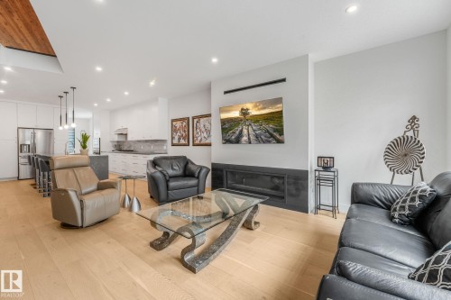 11247 71 Avenue Nw, Edmonton, AB 