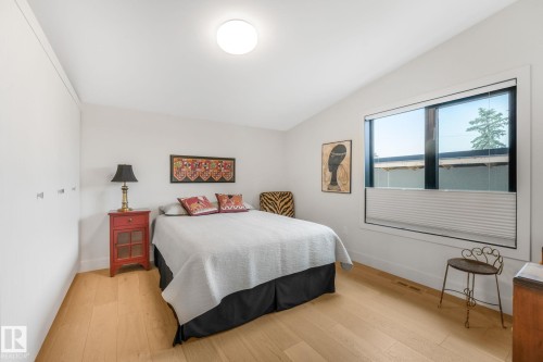 11247 71 Avenue Nw, Edmonton, AB 