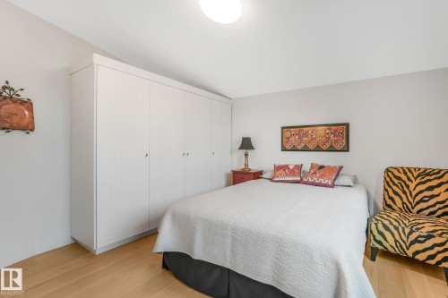 11247 71 Avenue Nw, Edmonton, AB 