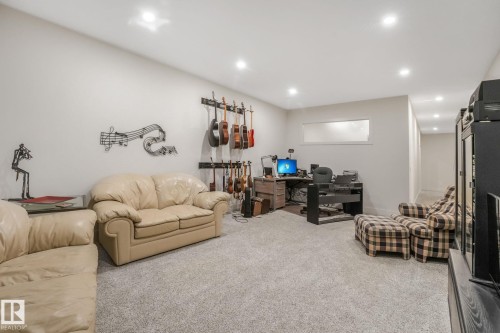 11247 71 Avenue Nw, Edmonton, AB 