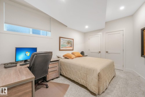11247 71 Avenue Nw, Edmonton, AB 