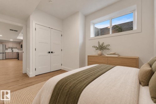 bedroom - 6048 107A Nw, Edmonton, AB 