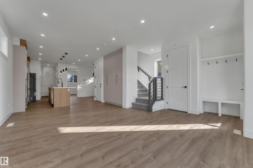 6048 107A Nw, Edmonton, AB 