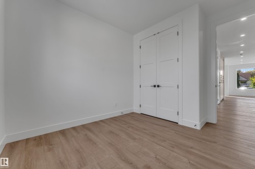 main floor - 6048 107A Nw, Edmonton, AB 