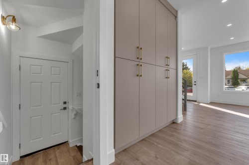 6048 107A Nw, Edmonton, AB 
