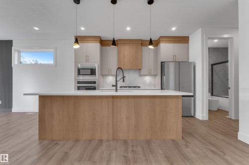 6048 107A Nw, Edmonton, AB 