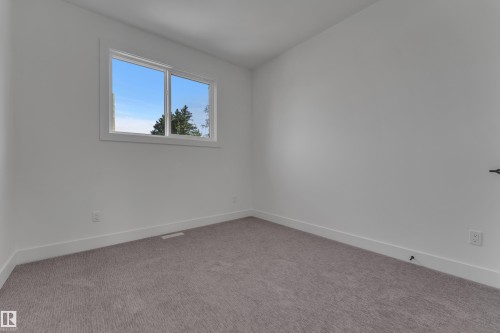 6048 107A Nw, Edmonton, AB 
