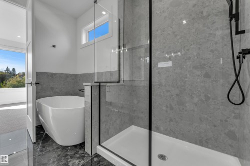 6048 107A Nw, Edmonton, AB 