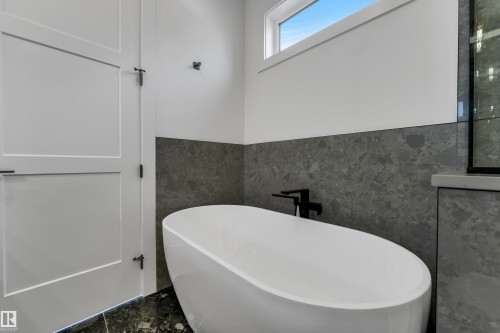 6048 107A Nw, Edmonton, AB 