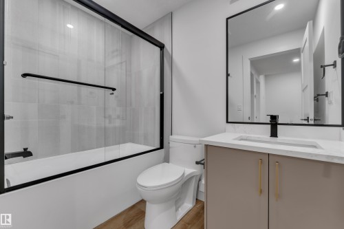 6048 107A Nw, Edmonton, AB 