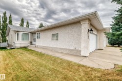 6526 158 Avenue NW  Edmonton, AB T5Y 2S7
