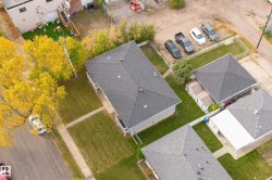 11812 45 Street NW  Edmonton, AB T5W 2T4