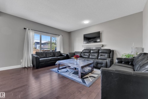 3203 Winspear Crescent Sw, Edmonton, AB 