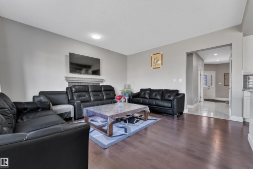 3203 Winspear Crescent Sw, Edmonton, AB 